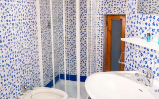 Studio 1 bathroom - Massa Lubrense