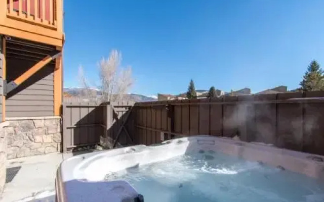 Royal Buffalo Lodge House
