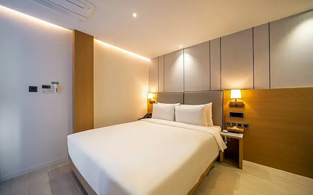 Changwon Masan Ocean View Hotel