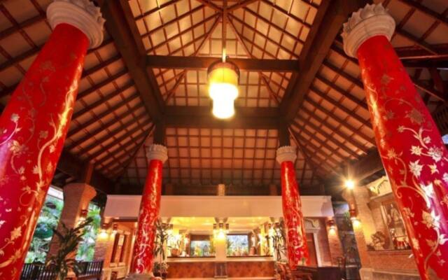 Отель Phuket Orchid Resort and Spa вид на фасад
