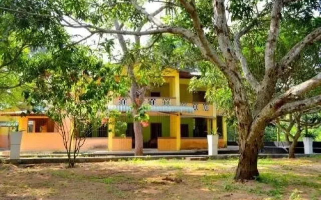 Wilpattu Lake View Bungalow