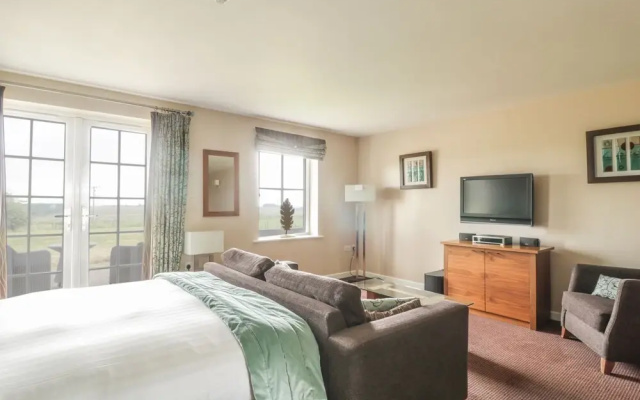 Apartment 8