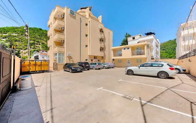 Hotel Dana
