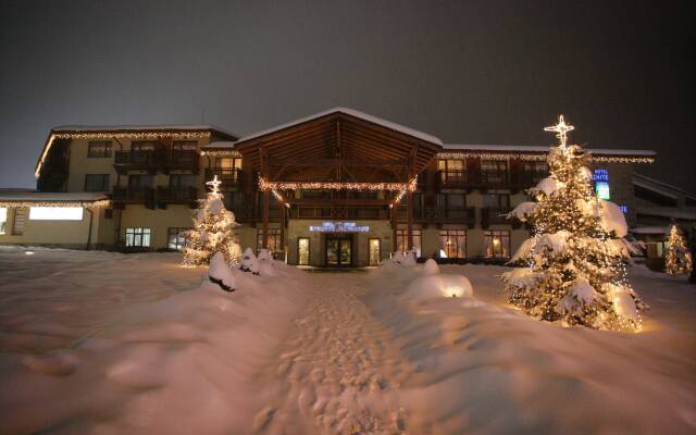 Отель Strazhite Hotel - Half Board Болгария, Банско - отзывы, цены и фото номеров - забронировать отель Strazhite Hotel - Half Board онлайн вид на фасад