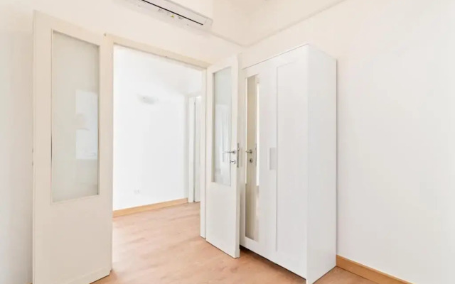 Santa Rita Roomy Apartment