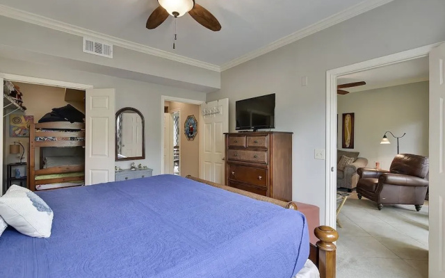 Tropical Lagoon by Ryson Vacation Rentals
