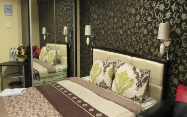 Hajjah Ririns Kebagusan City Apartment