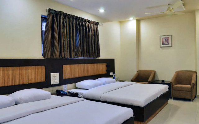 Hotel Shanti Palace