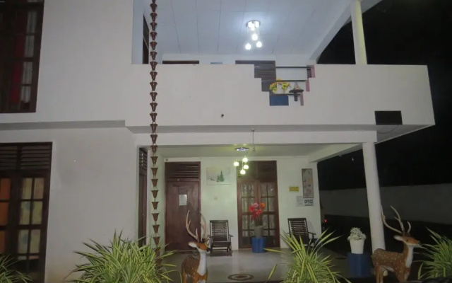 Thisara Guest Hotel Rooms