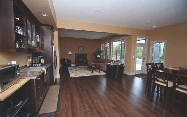 Shuswap Bed & Breakfast