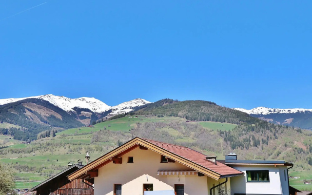 Serene Apartment in Niedernsill with Private Terrace