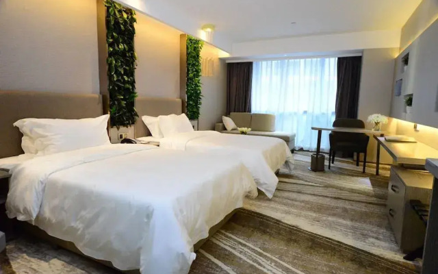 Rezen Minwoo Hotel (Twin Towers Global Center)