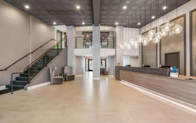 Hourglass Hotel, Trademark Collection by Wyndham