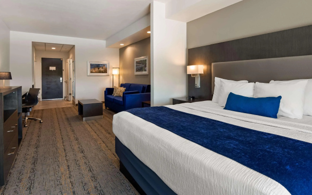 Best Western Plus Roland Inn & Suites