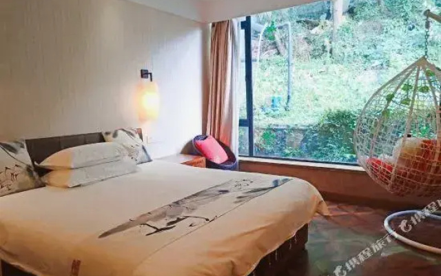 Hushanwoju Hostel