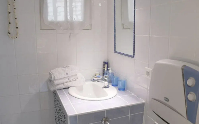 Les Chambres d'Adeline B&B
