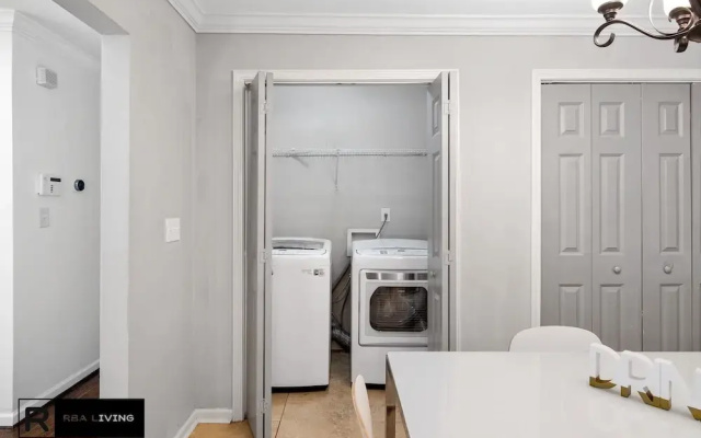 Modern 3BR Atlanta Home