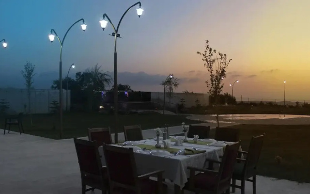 Erzin Artemis Otel