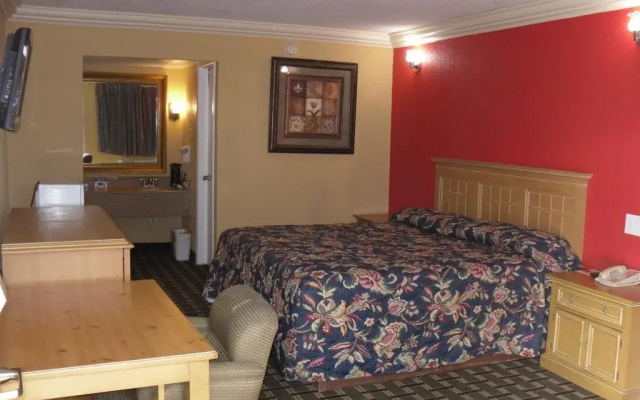 OYO Hotel Crowley LA I-10