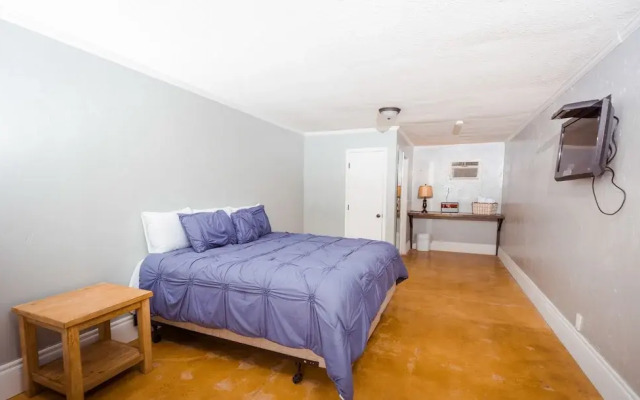 Canyon Breeze Motel