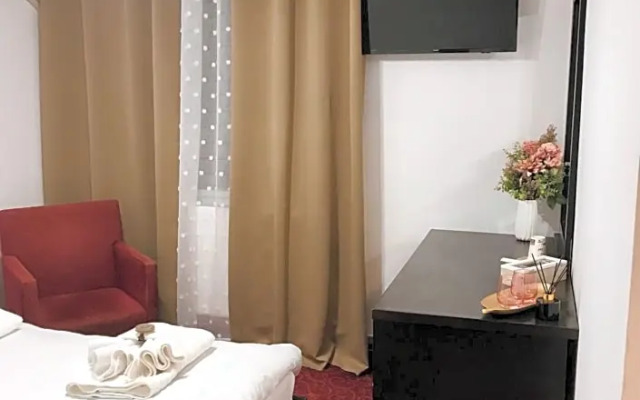 Apartamente 9 - Naomi