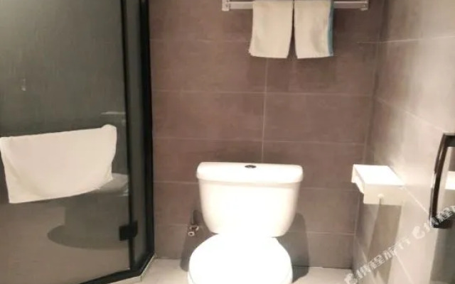 HanTing Hotel (Yancheng Funing County Government Shanghai Road)