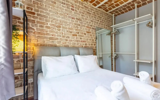 Nostalgic Flat Near Galata Tower in Beyoglu