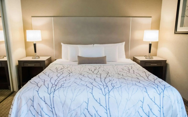 Eastland Suites Hotel & Conference Ctr, Trademark by Wyndham