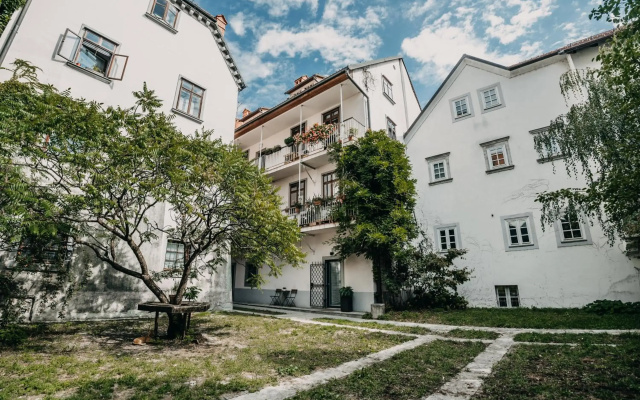 Mart's Choice Apartment