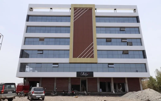 OYO Flagship 27991 Mundhwa UC