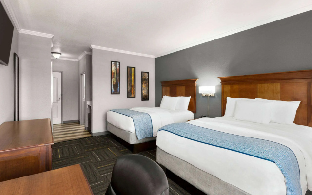 La Quinta Inn & Suites by Wyndham Dublin