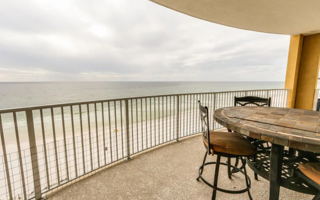 Ocean Villa 801