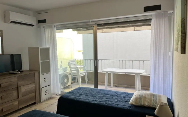 Appartement Saint-Raphaël, 1 pièce, 3 personnes - FR-1-466A-42