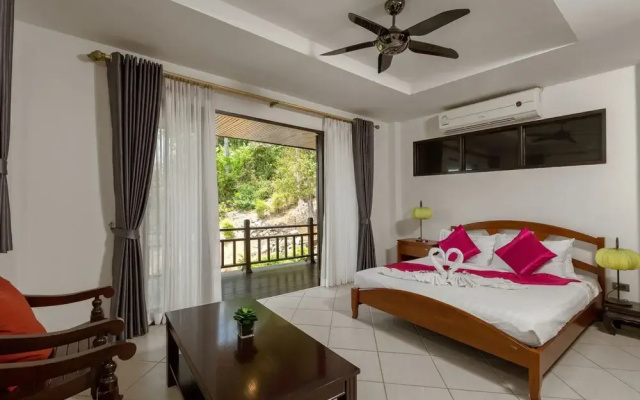 Grand Pool Villa