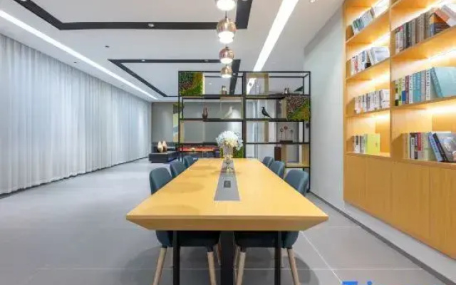 Homeinn Selected Hotel (Baoji Administrative Avenue Zhong Hospital East Area)