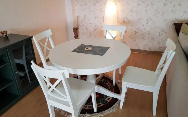 Redcliff Apartments