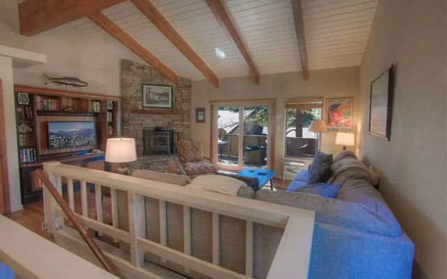 Cozy Bear Lodge