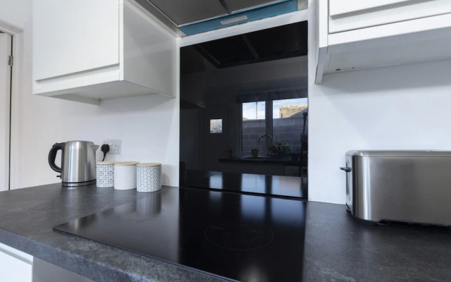 Newly Renovated 3BR House Near Hospital uni