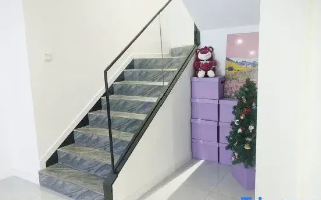Runi Suoyuan Homestay (Jiefangbei Area Hong Ya Dong)