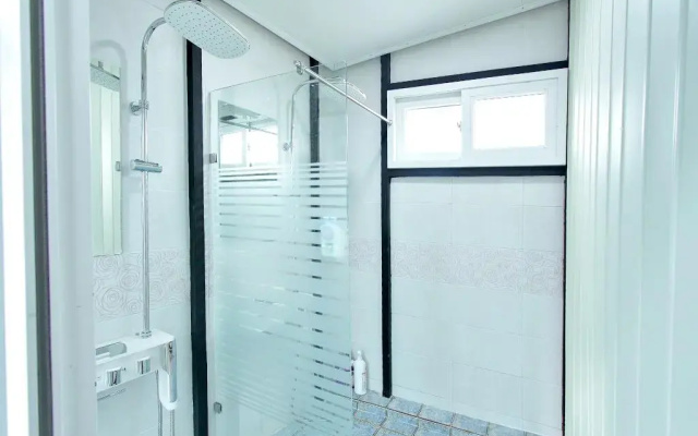 Jeju Nunkeunsaeu Guest House