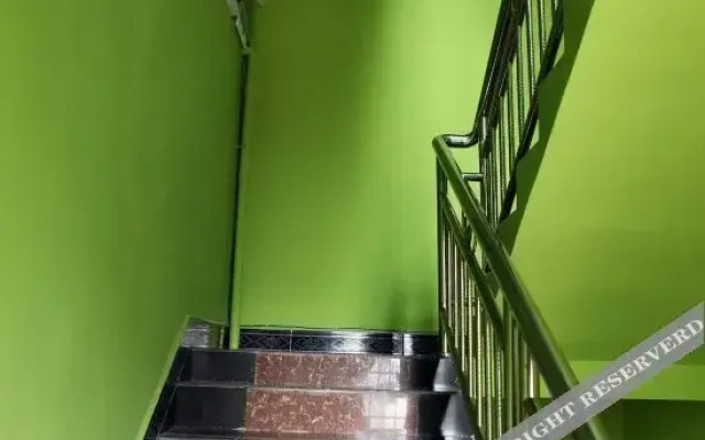 Weilin Theme Apartment