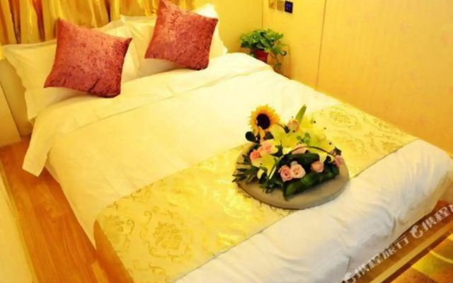 Lingyi Hotel