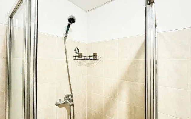 Cozy 1Br Apartment At The Wave Kuningan