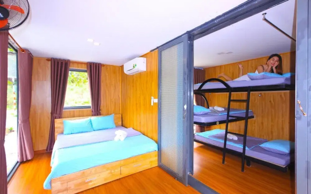 C Hostel