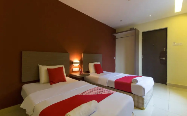 OYO 128 Archeotel Hotel