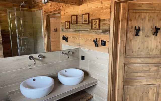 Tauernchalet M mit Sprudelba au en Sauna Hohentauern