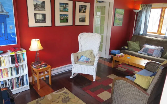 Caplin Cottage