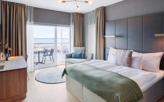 Clarion Hotel Sea U