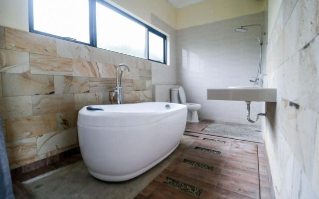 RedDoorz Plus near Kualanamu Airport