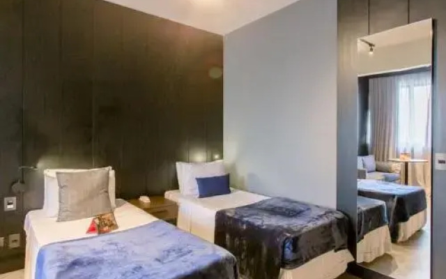 Housi Bela Cintra